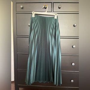 Zara Pleated Skirt